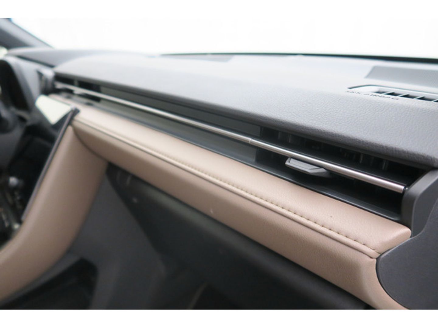 Lexus LBX 1.5 HEV Elegant Plus 100 kW (136 CV)