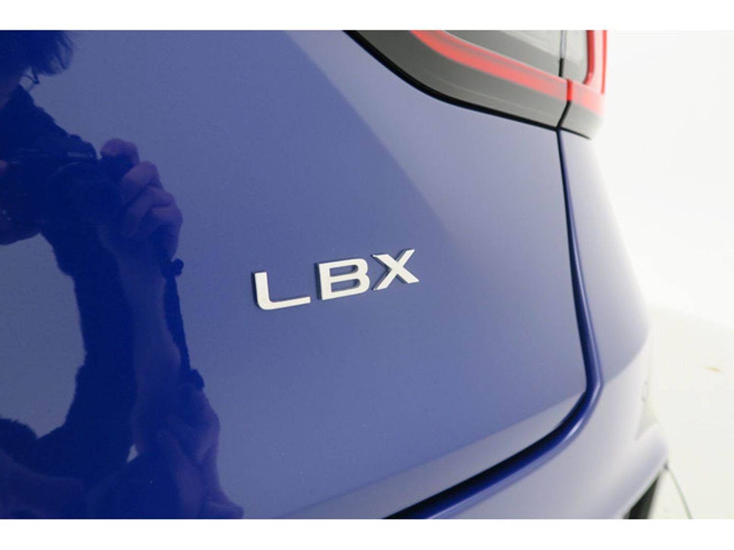 Lexus LBX 1.5 HEV Elegant Plus 100 kW (136 CV)