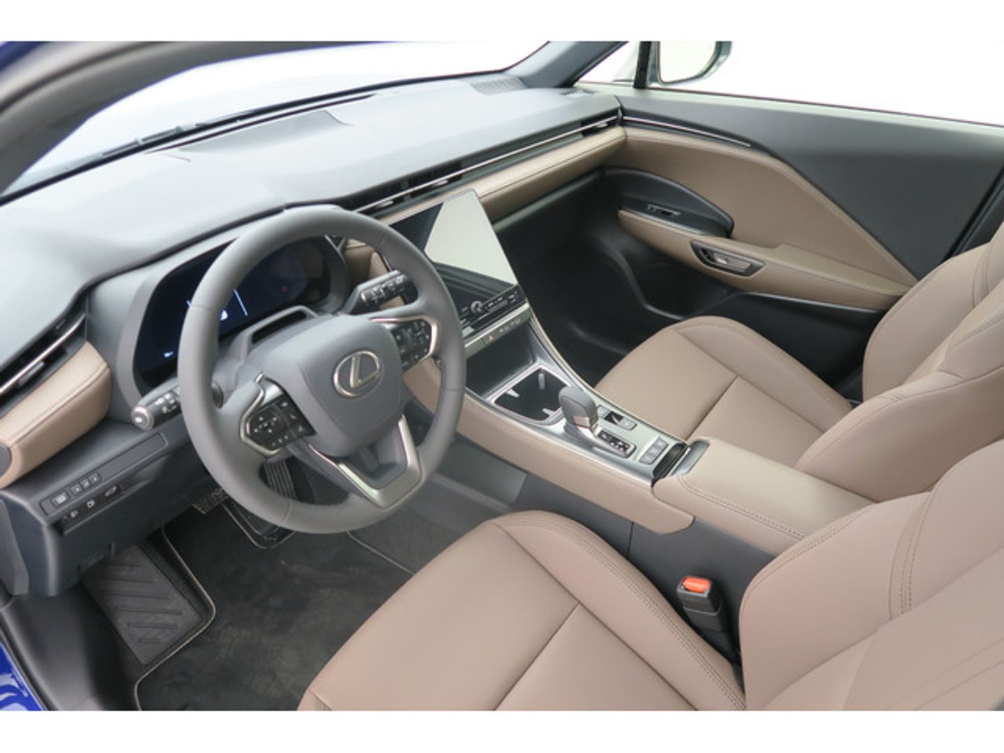 Lexus LBX 1.5 HEV Elegant Plus 100 kW (136 CV)