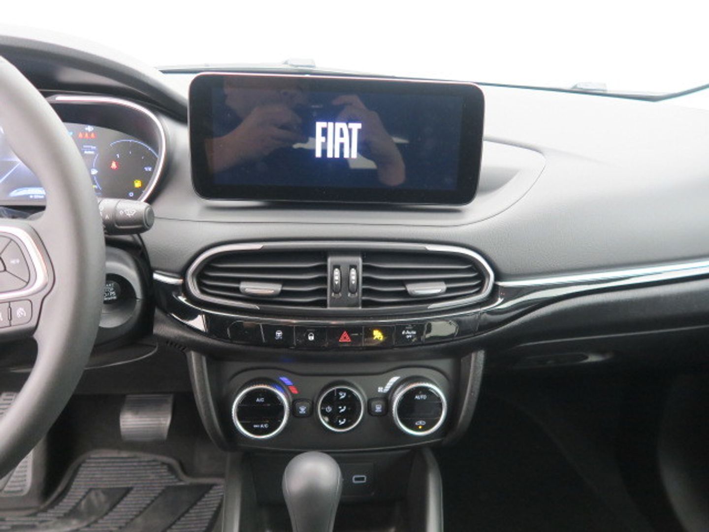 Fiat Tipo 1.5 Hybrid Cross