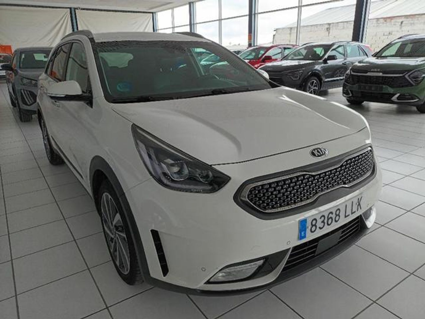 Kia Niro 1.6 GDi HEV Híbrido Emotion Blanco SUV