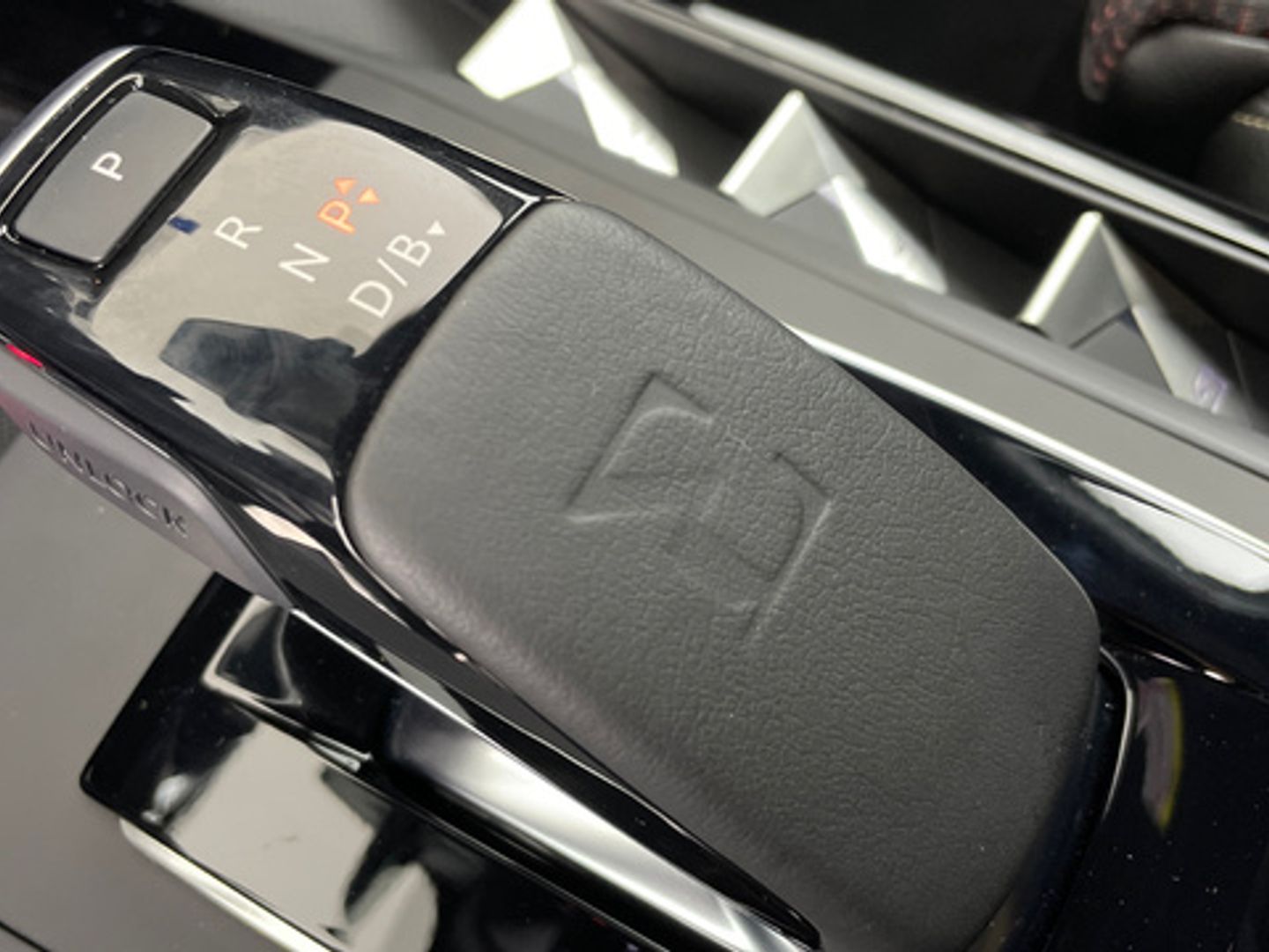 DS DS3 Crossback E-Tense 50 kW/h Performance Line 100 kW (136 CV)