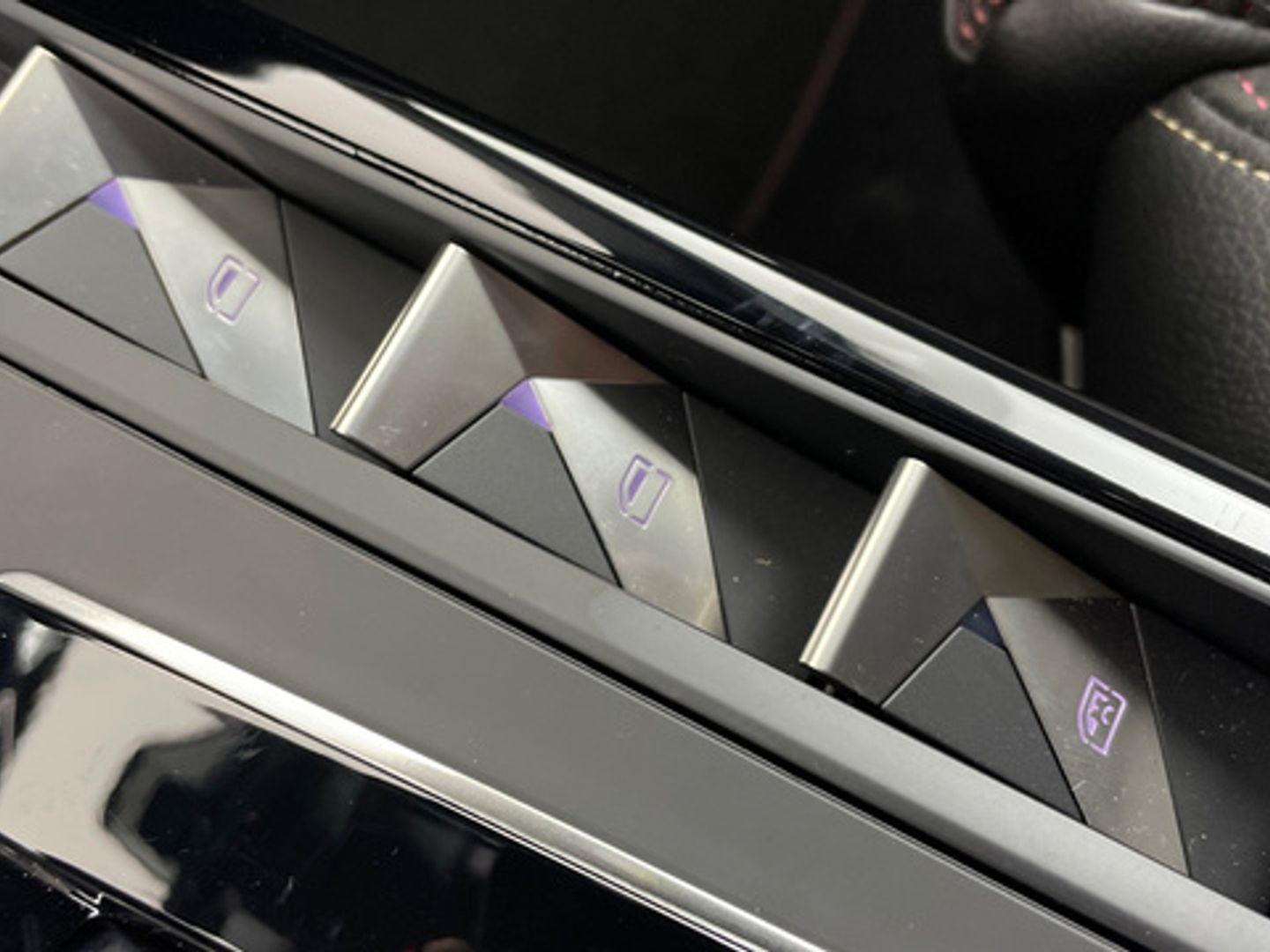 DS DS3 Crossback E-Tense 50 kW/h Performance Line 100 kW (136 CV)