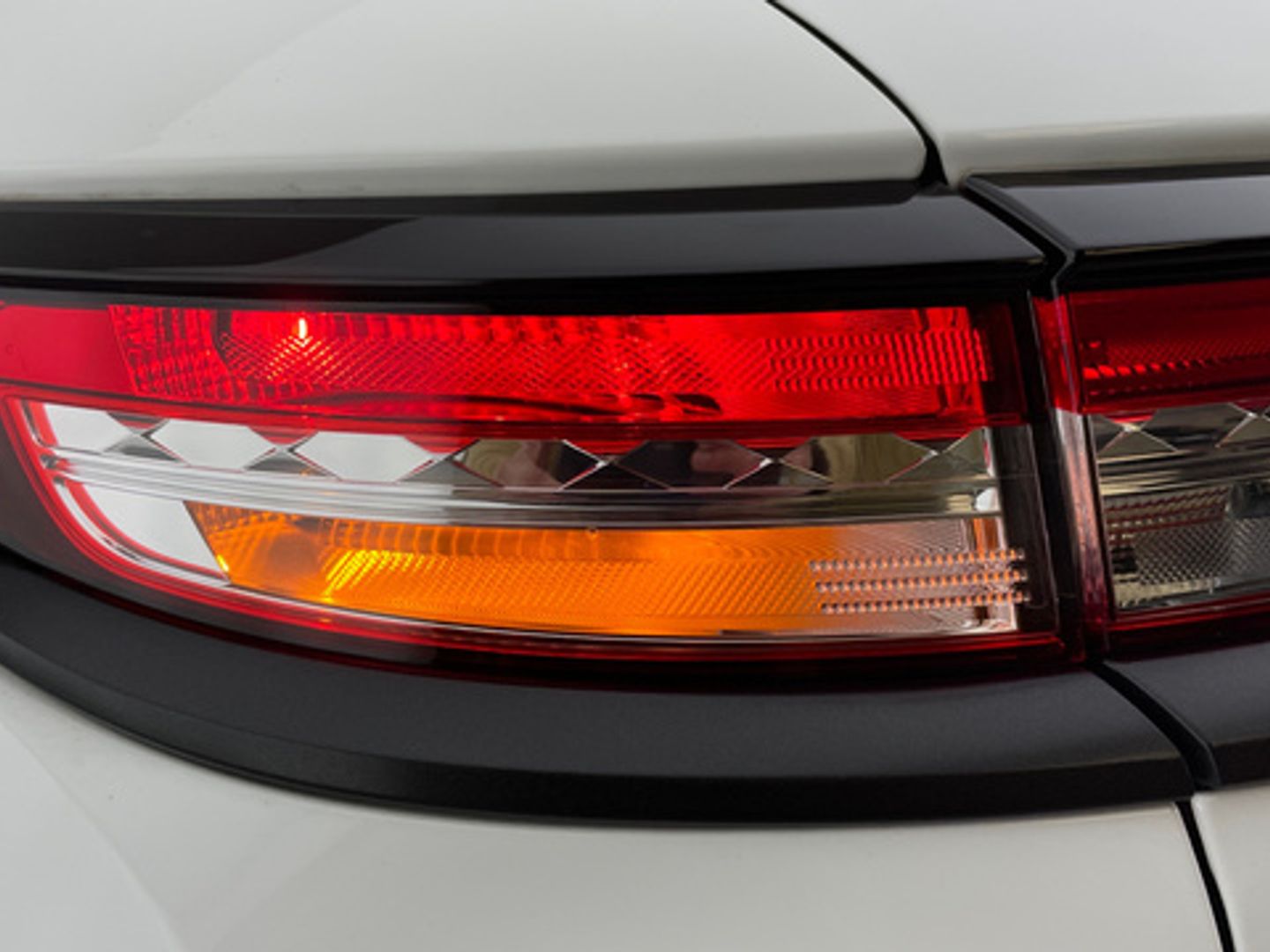 DS DS3 Crossback E-Tense 50 kW/h Performance Line 100 kW (136 CV)