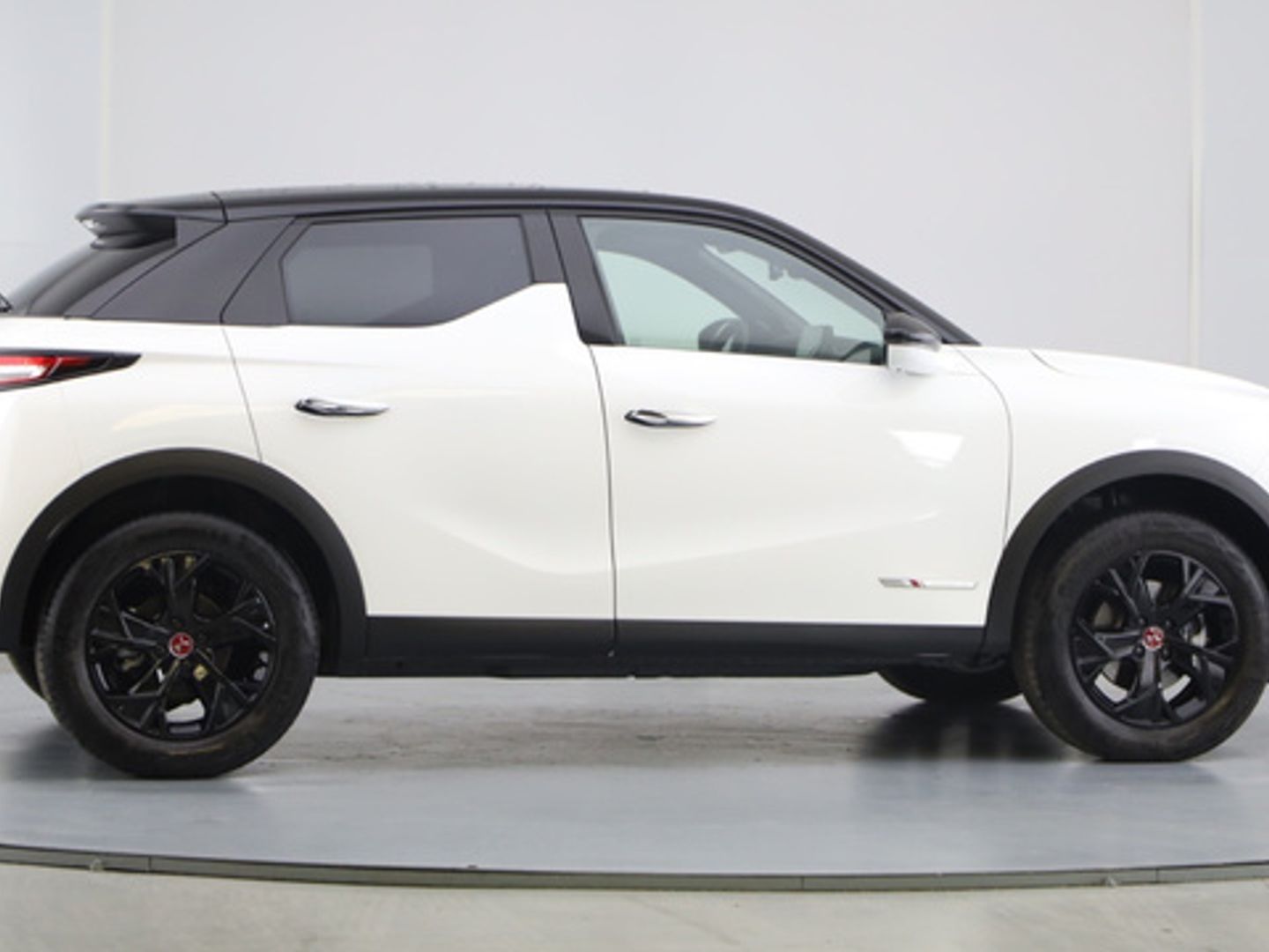 DS DS3 Crossback E-Tense 50 kW/h Performance Line 100 kW (136 CV)