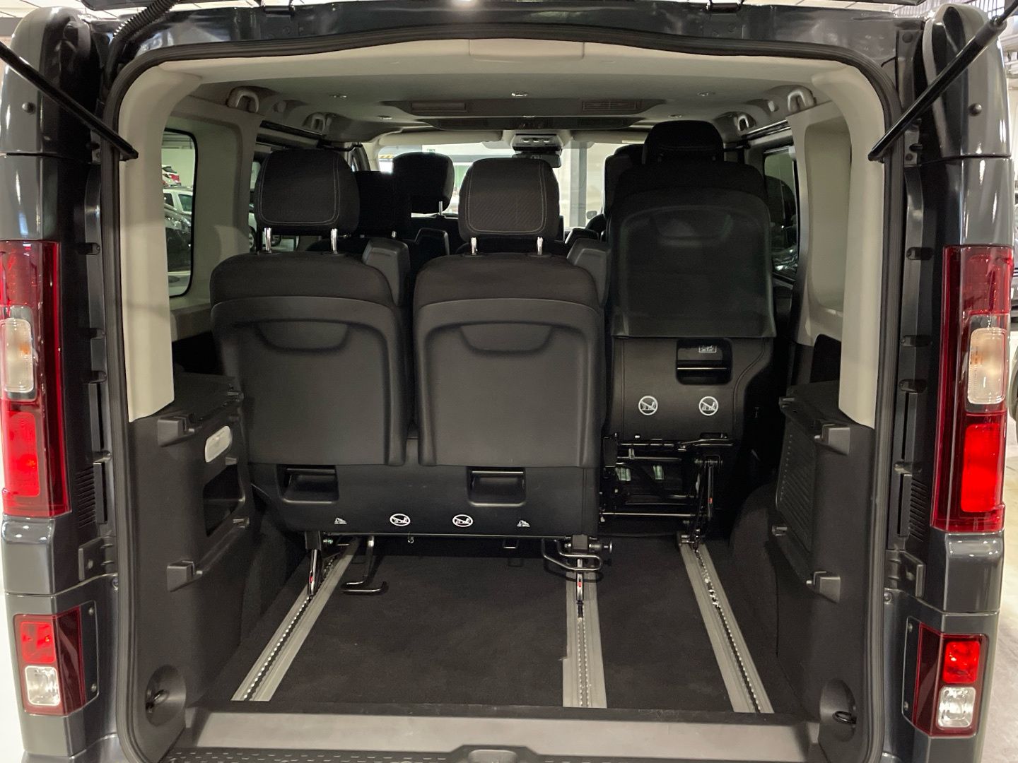Renault Trafic SpaceClass Largo Energy Blue dCi 125 kW (170 CV) Auto