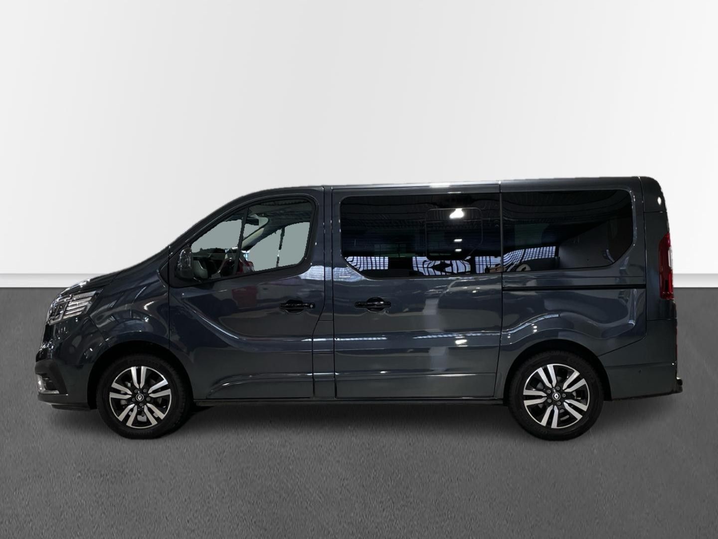 Renault Trafic SpaceClass Largo Energy Blue dCi 125 kW (170 CV) Auto