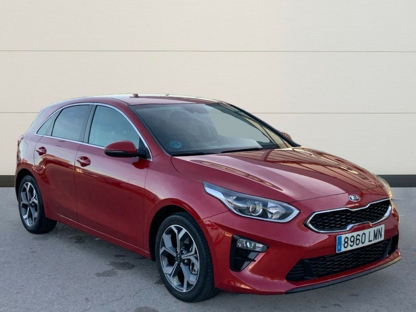 Kia Ceed 1.0 T-GDi Tech Rojo Compact