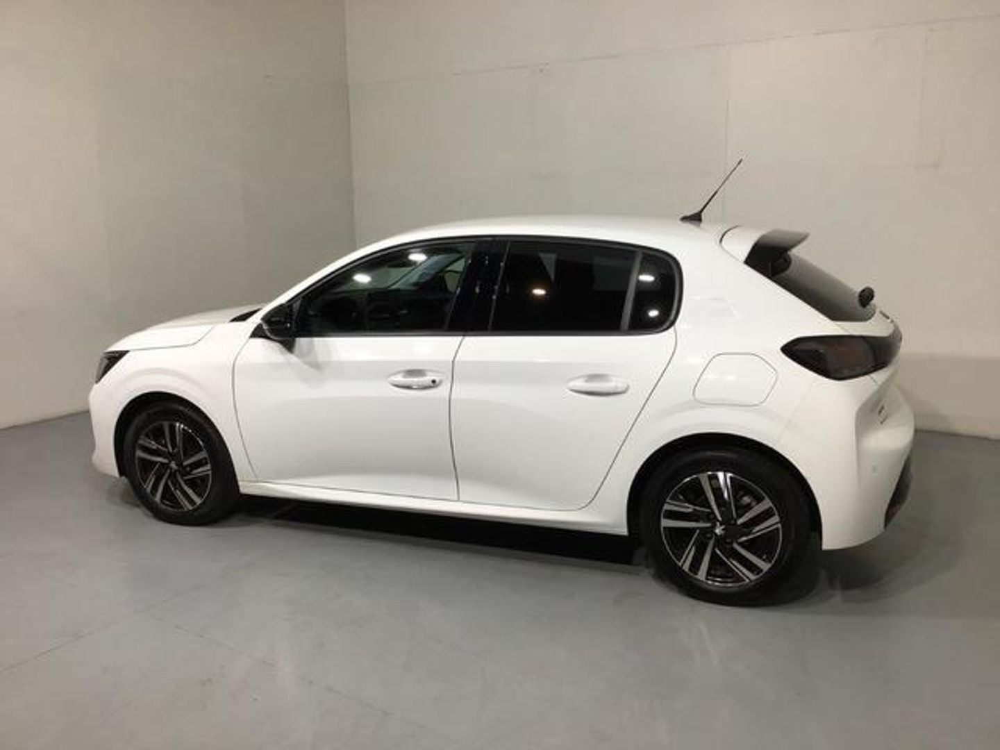 Peugeot 208 PureTech 100 Allure