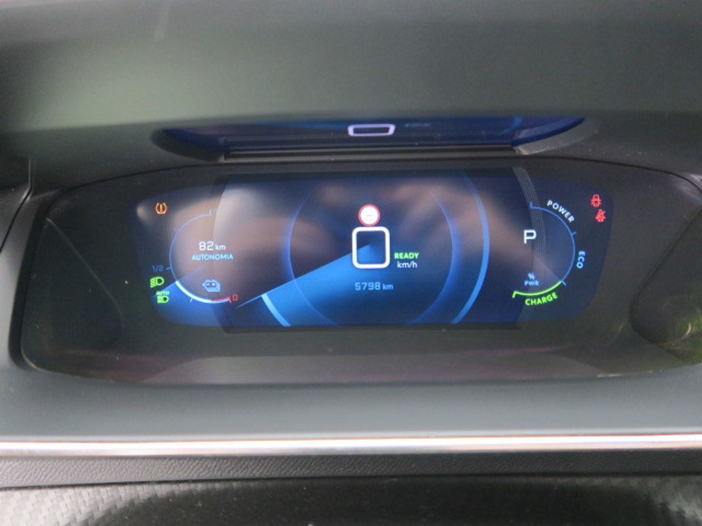 Peugeot e-2008 Eléctrico GT 100 kW (136 CV)