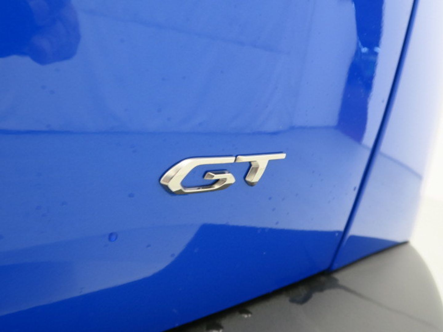 Peugeot e-2008 Eléctrico GT 100 kW (136 CV)