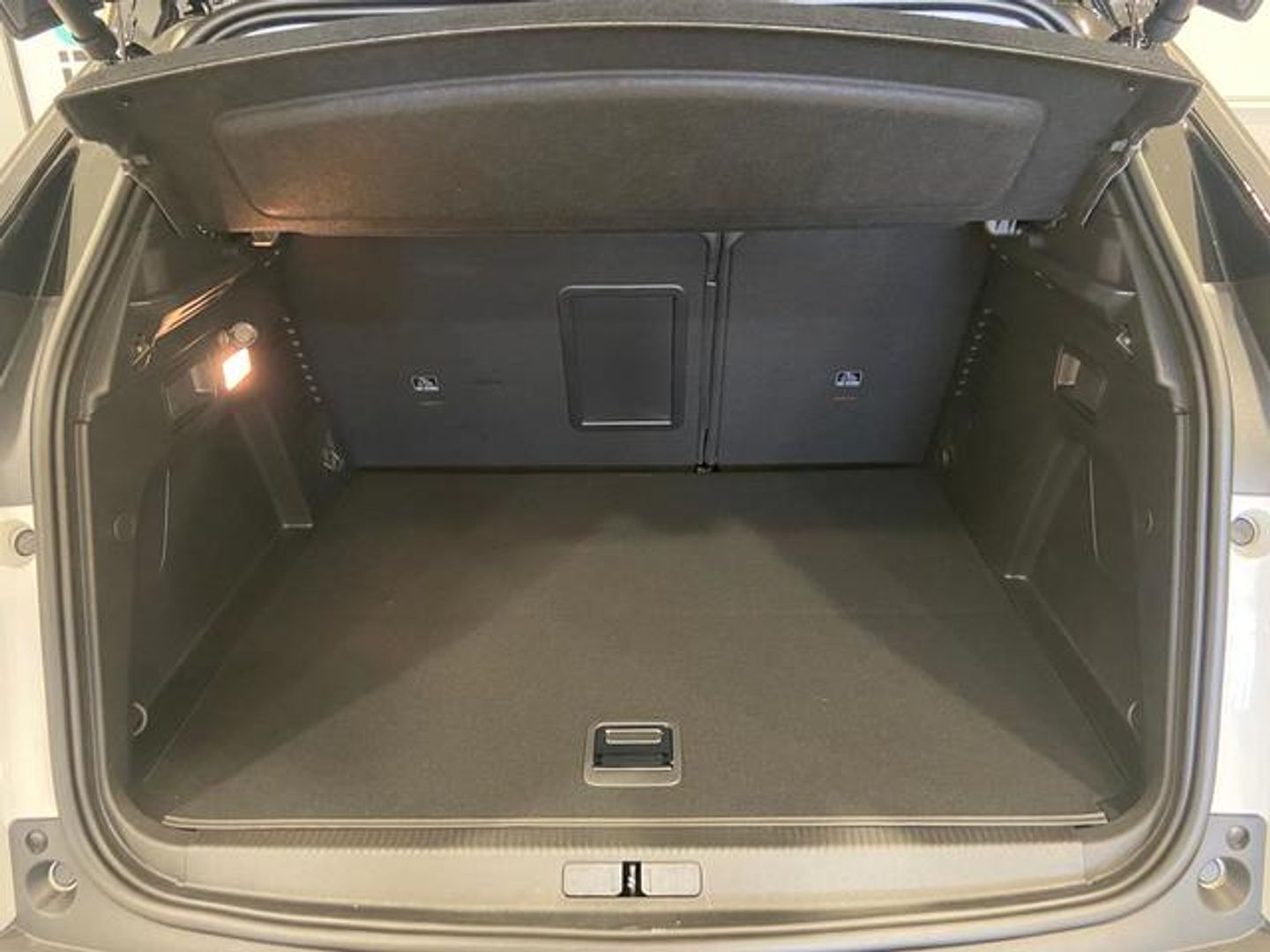 Peugeot 3008 Hybrid 225 Allure Pack