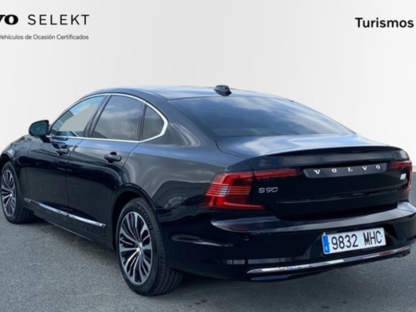 Volvo S90 T8 Recharge Core Bright