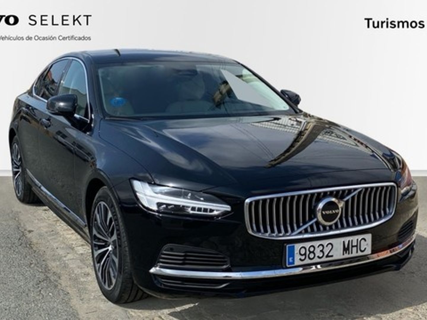 Volvo S90 T8 Recharge Core Bright