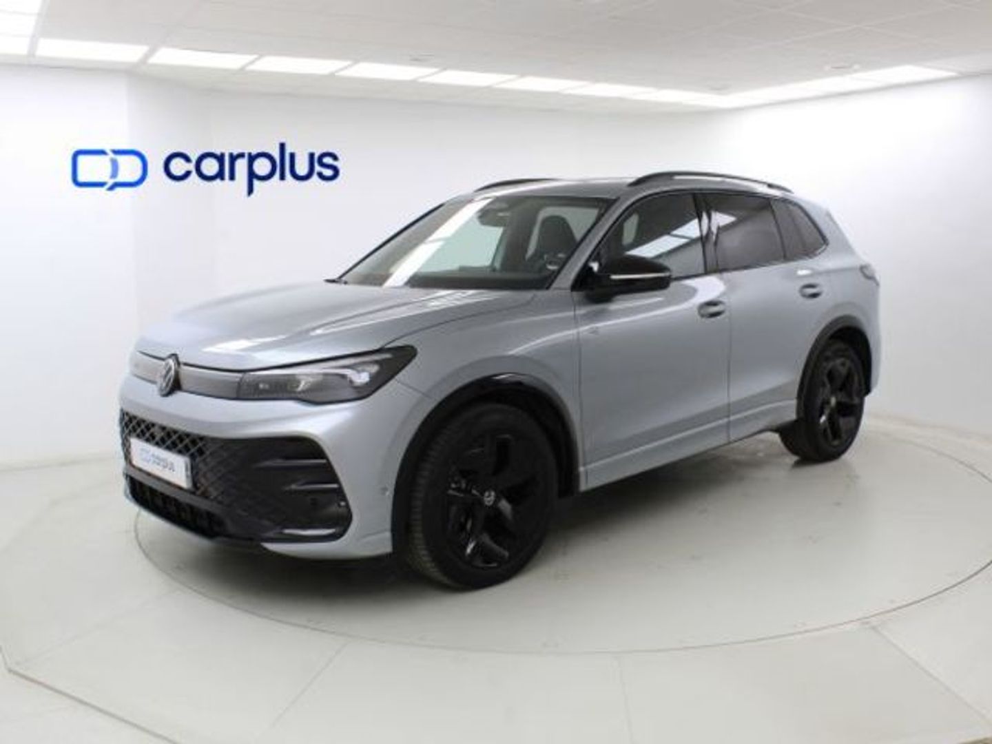 Volkswagen Tiguan 1.5 eTSI R-Line Gris Plata All Terrain / Pick-up