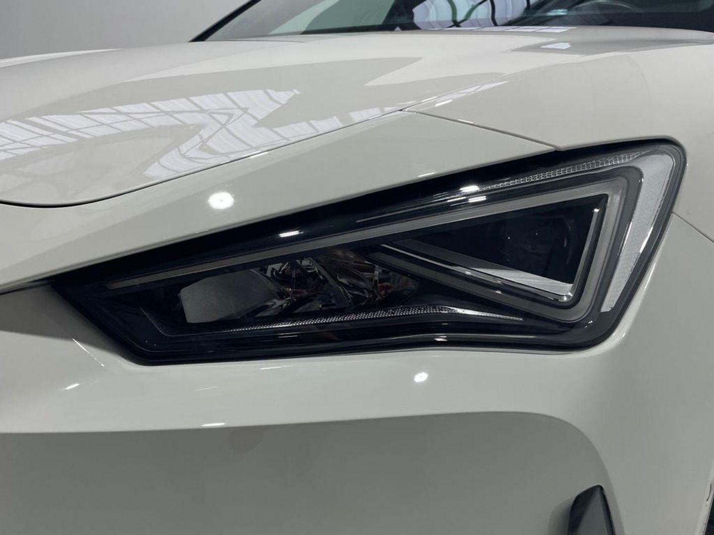 CUPRA Leon Sportstourer 1.5 eTSI DSG 110 kW (150 CV)