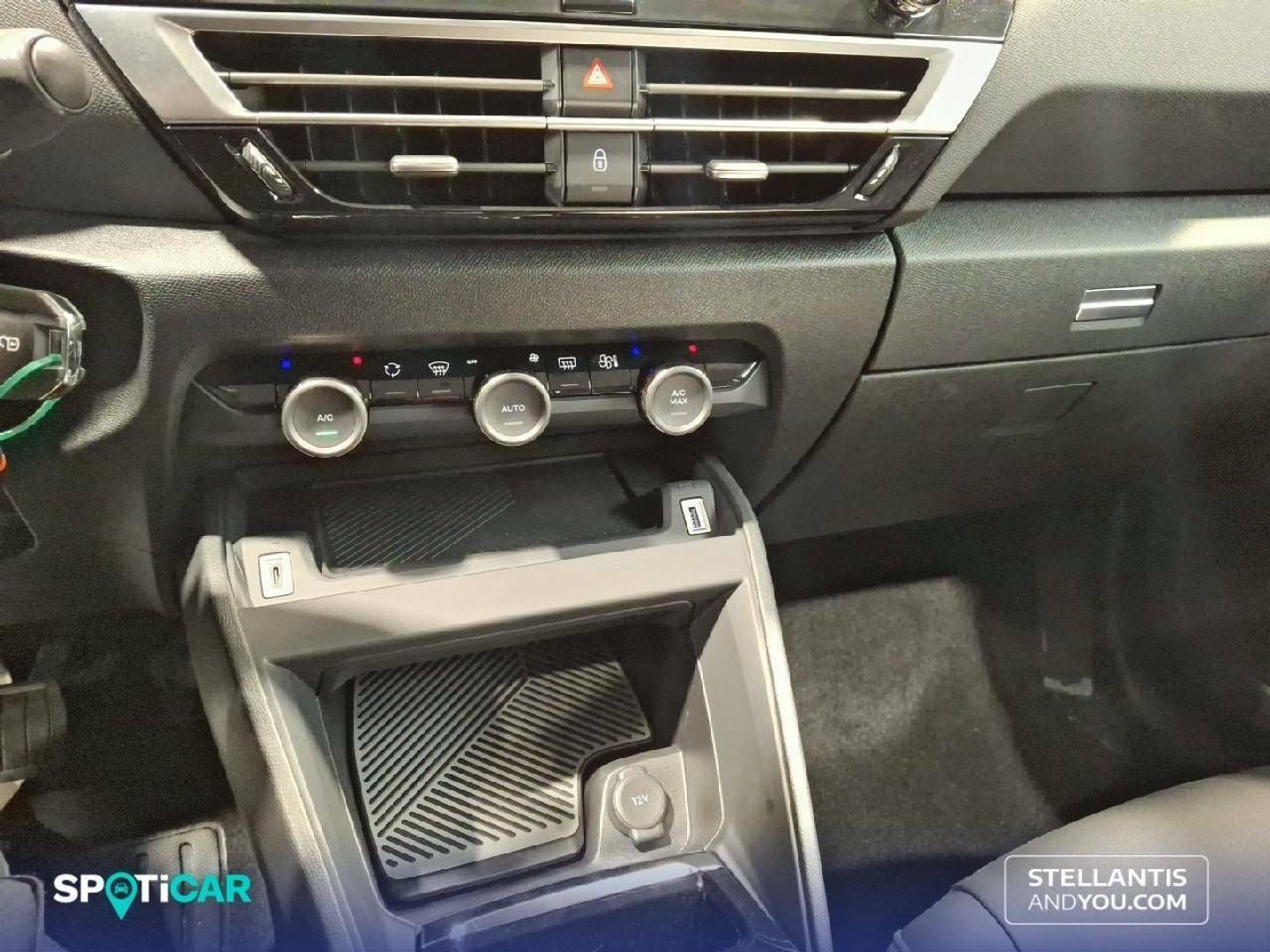 Citroen ë-C4 X 50KWh eléctrico Feel 100 kW (136 CV)