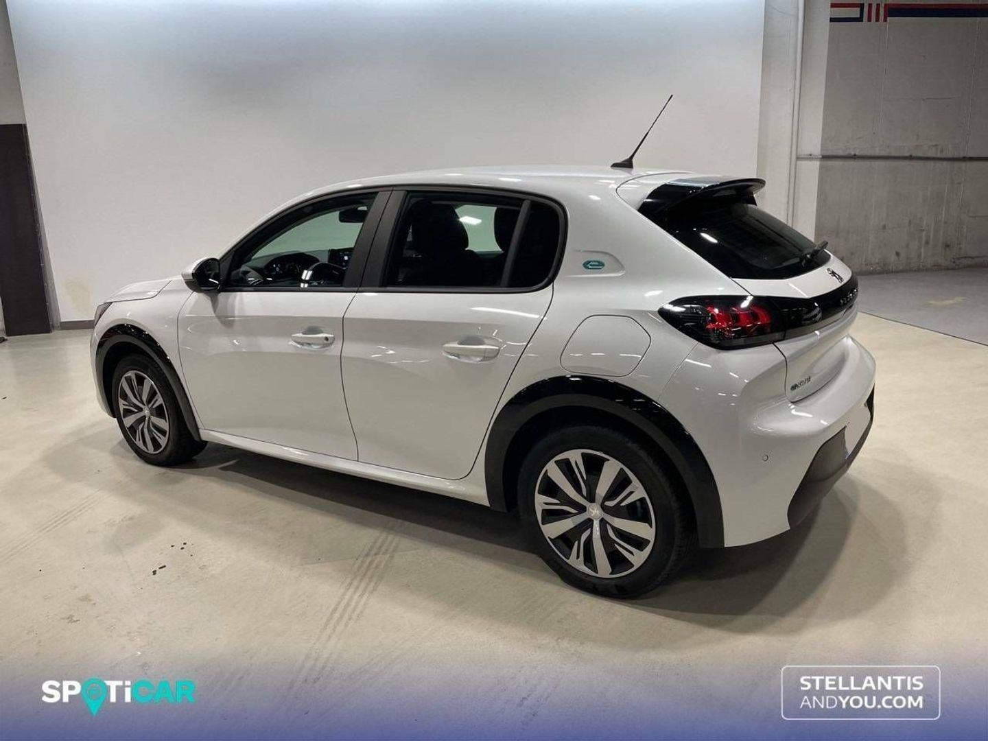 Peugeot e-208 Eléctrico Active Pack 100 kW (136 CV)