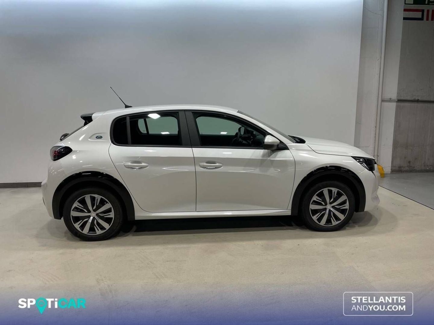Peugeot e-208 Eléctrico Active Pack 100 kW (136 CV)