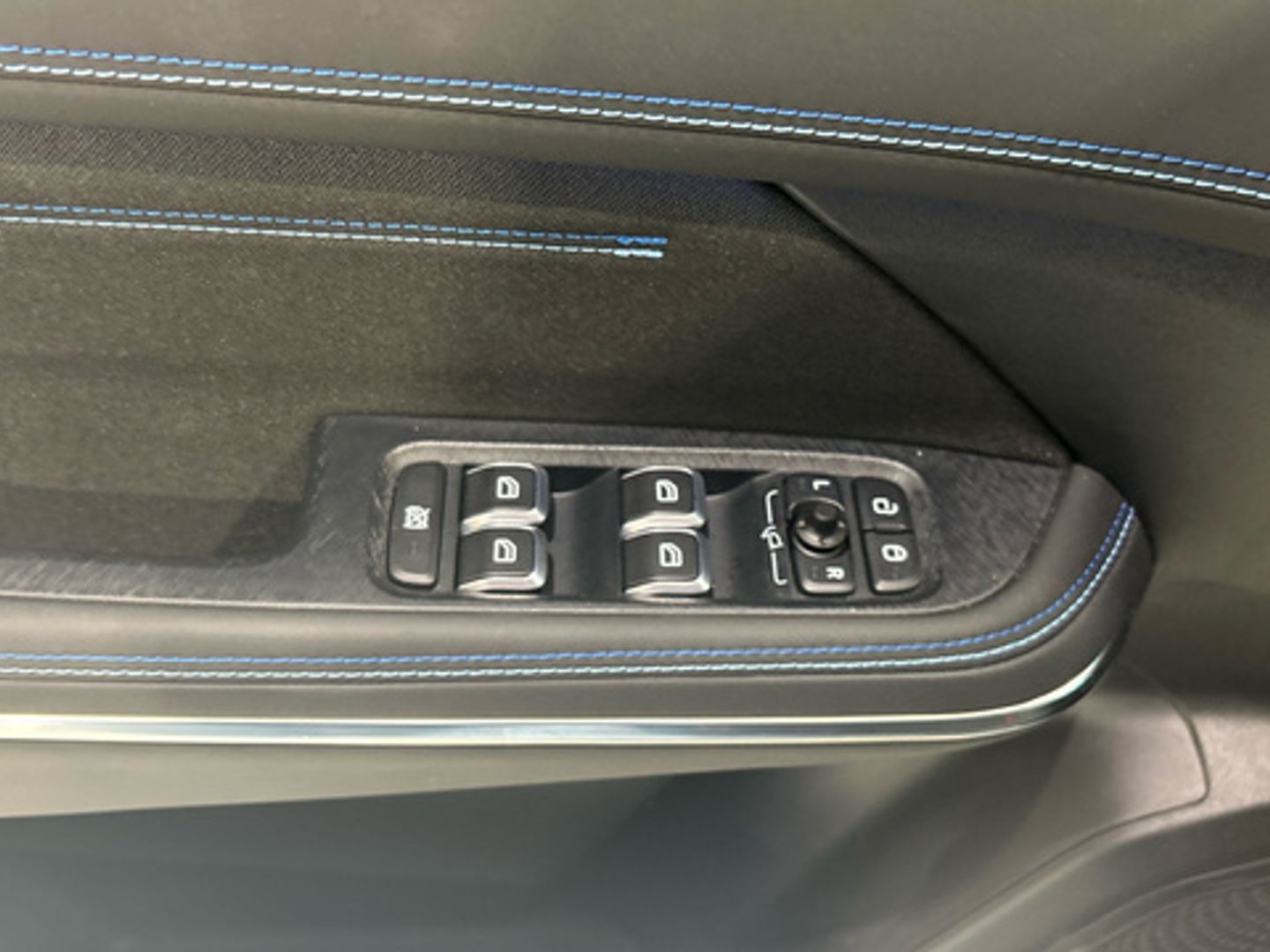 Lynk & Co 01 1.5 PHEV 6.6kW 192 kW (261 CV)