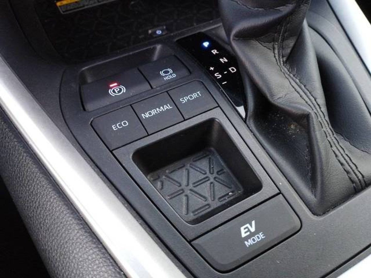 Toyota Rav4 2.5l hybrid Advance