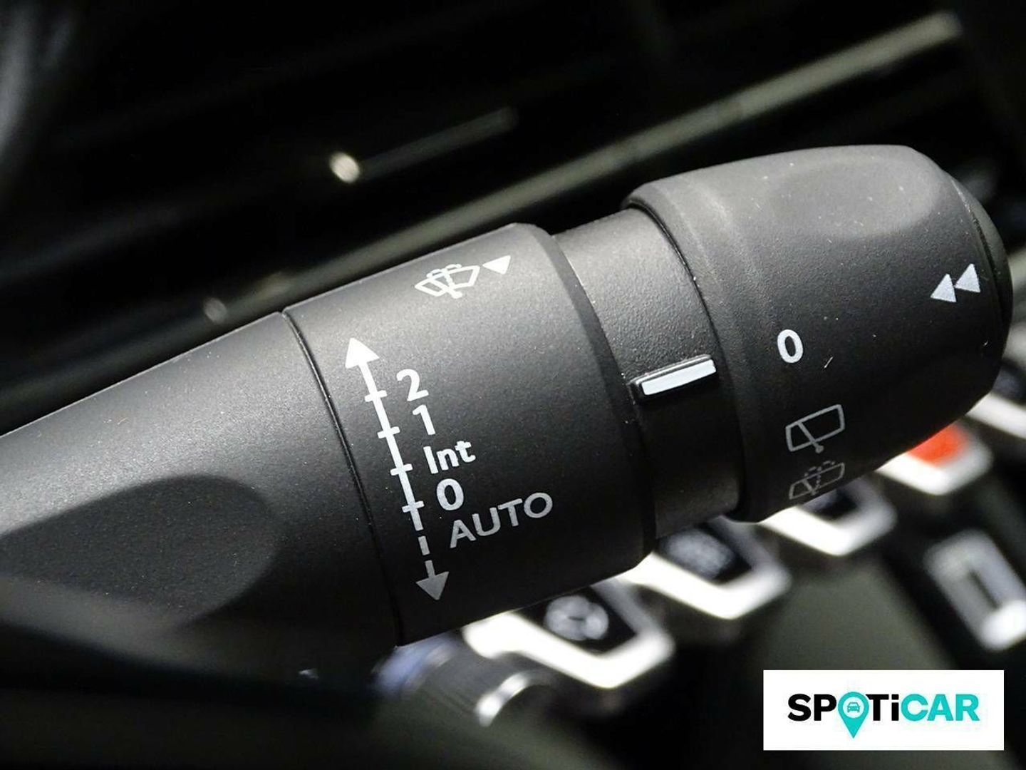 Peugeot e-208 Eléctrico Allure 100 kW (136 CV)