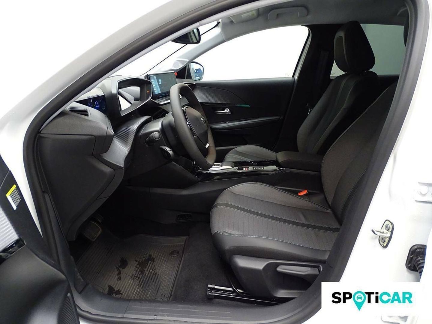 Peugeot e-208 Eléctrico Allure 100 kW (136 CV)