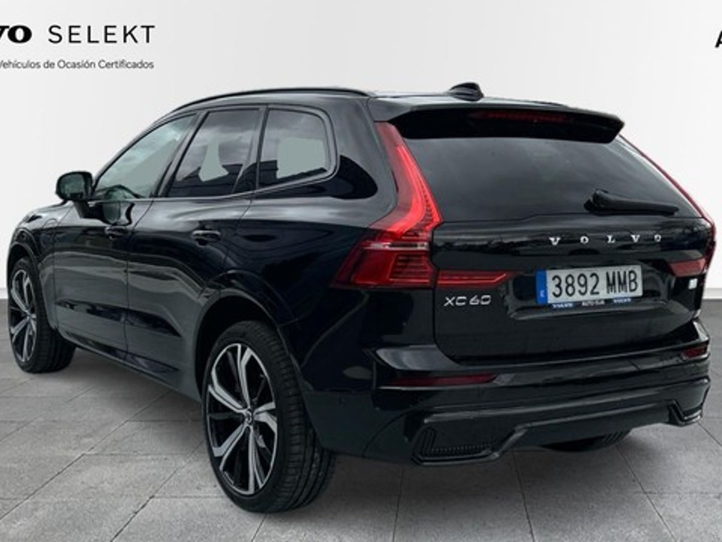 Volvo XC60 T6 Recharge Plus Dark