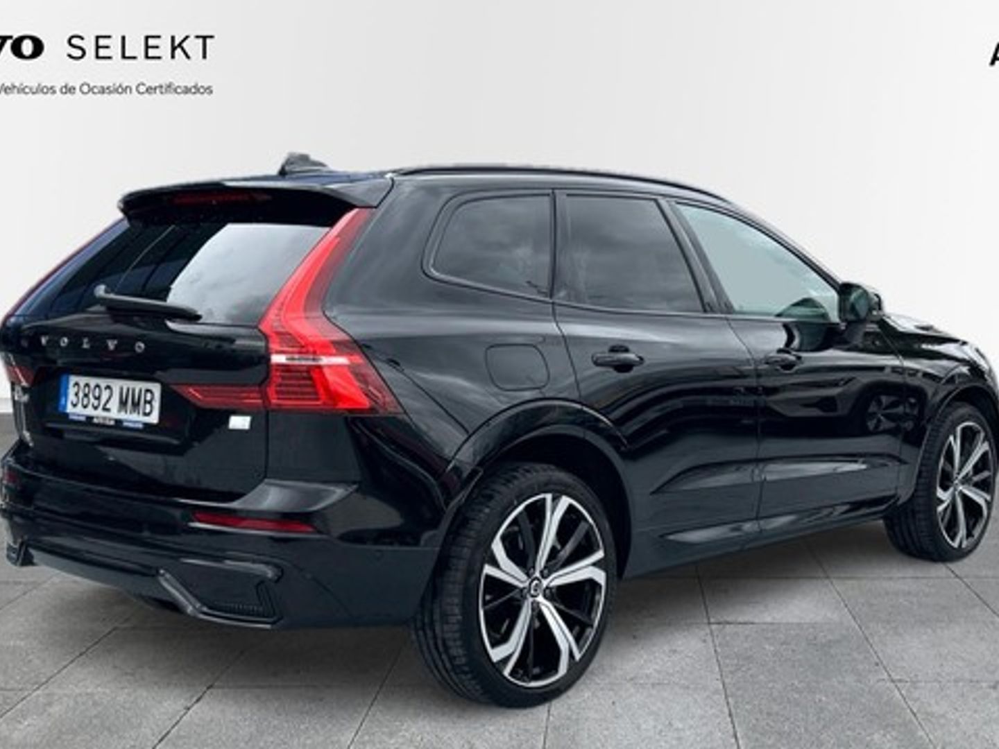 Volvo XC60 T6 Recharge Plus Dark