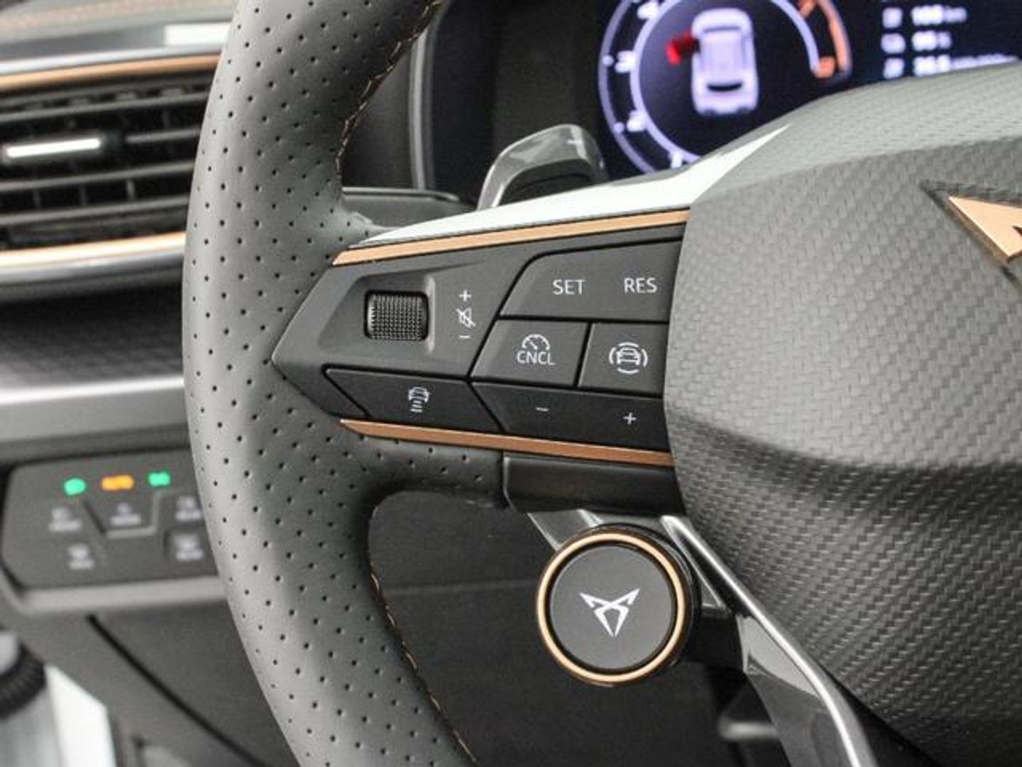 Cupra Formentor 1.5 TSI e-Hybrid -