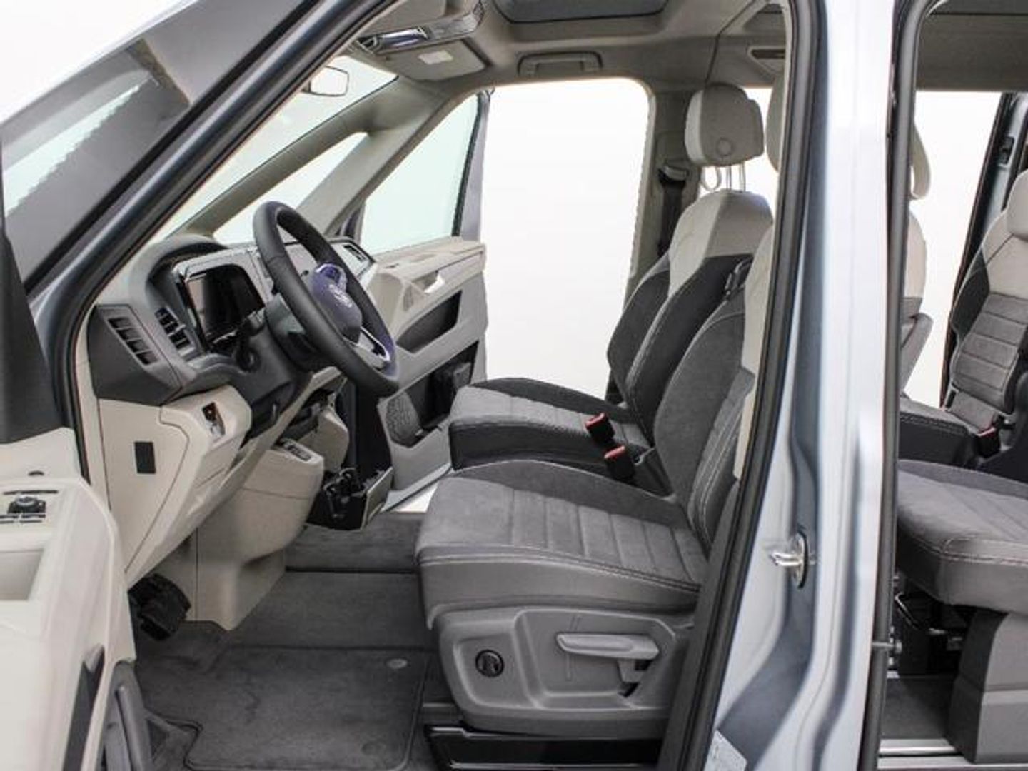 Volkswagen Multivan 2.0 TDI Life Batalla Corta
