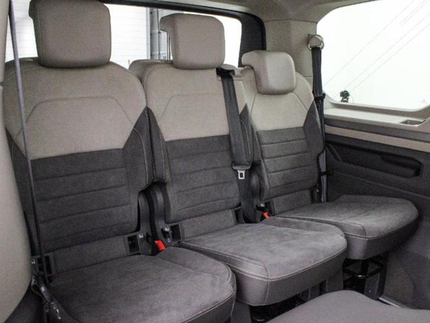 Volkswagen Multivan 2.0 TDI Life Batalla Corta