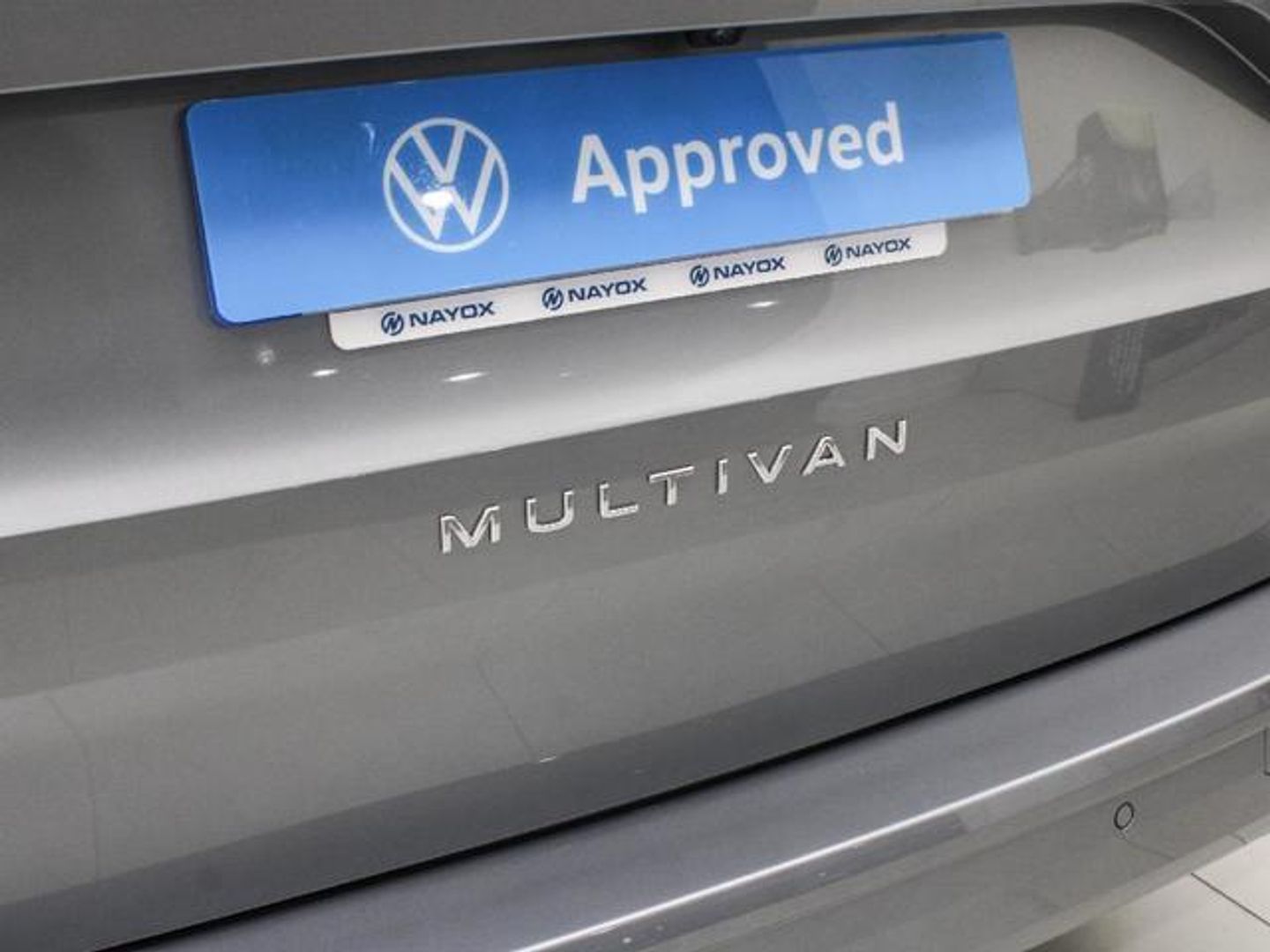 Volkswagen Multivan 2.0 TDI Life Batalla Corta