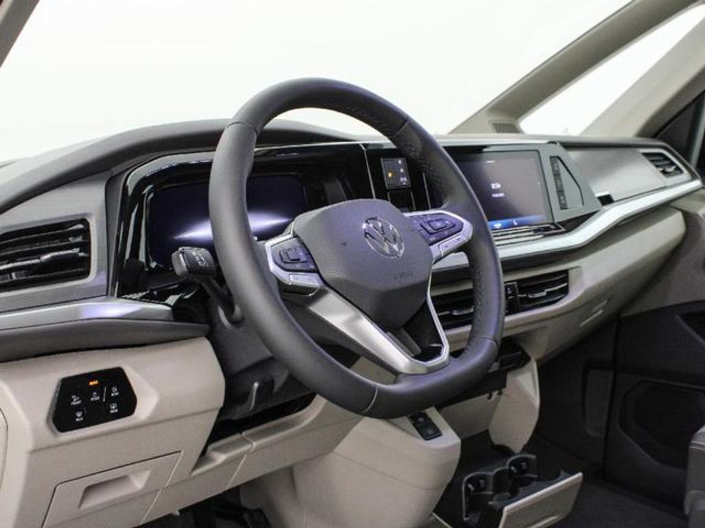 Volkswagen Multivan 2.0 TDI Life Batalla Corta