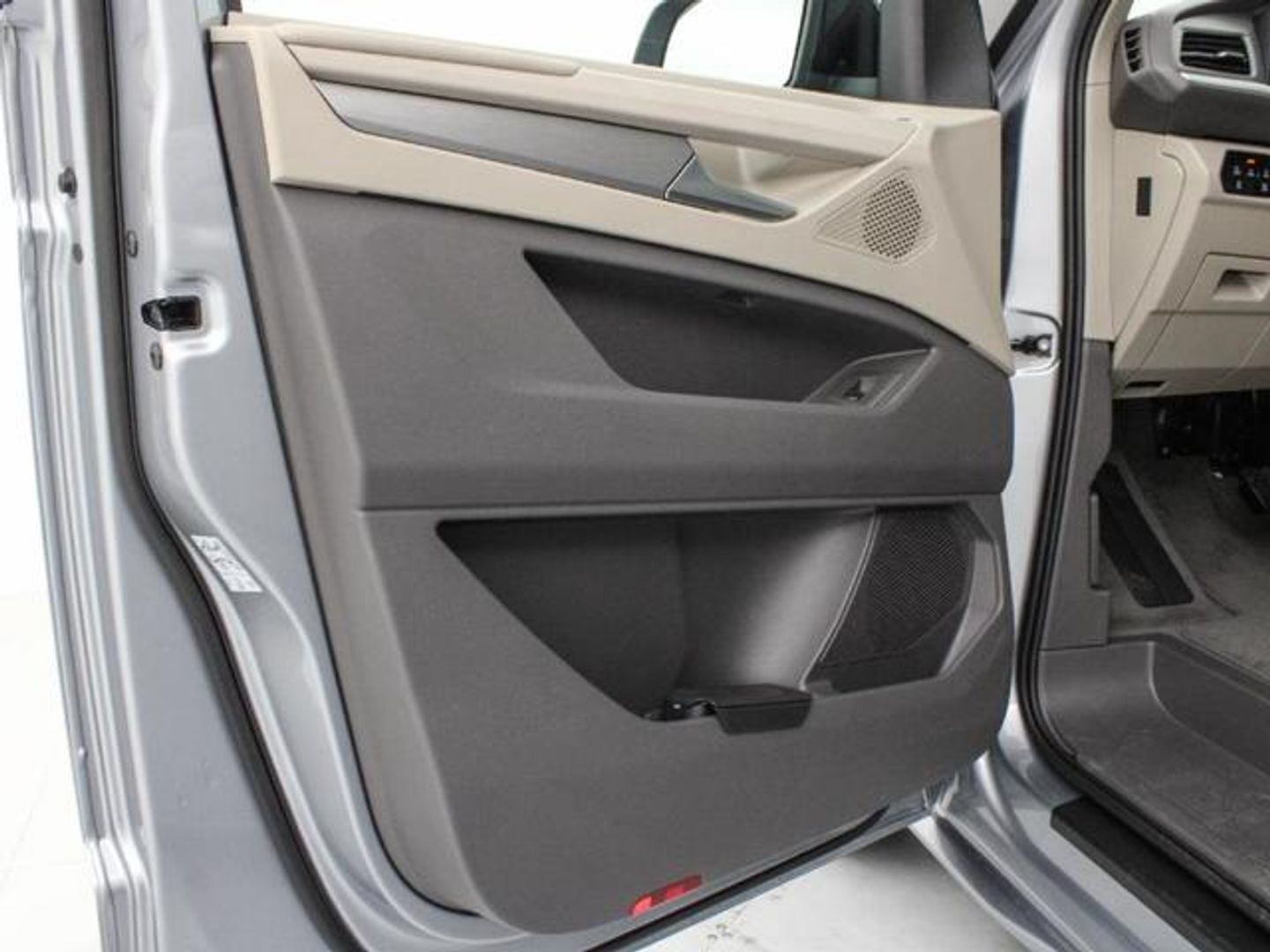 Volkswagen Multivan 2.0 TDI Life Batalla Corta
