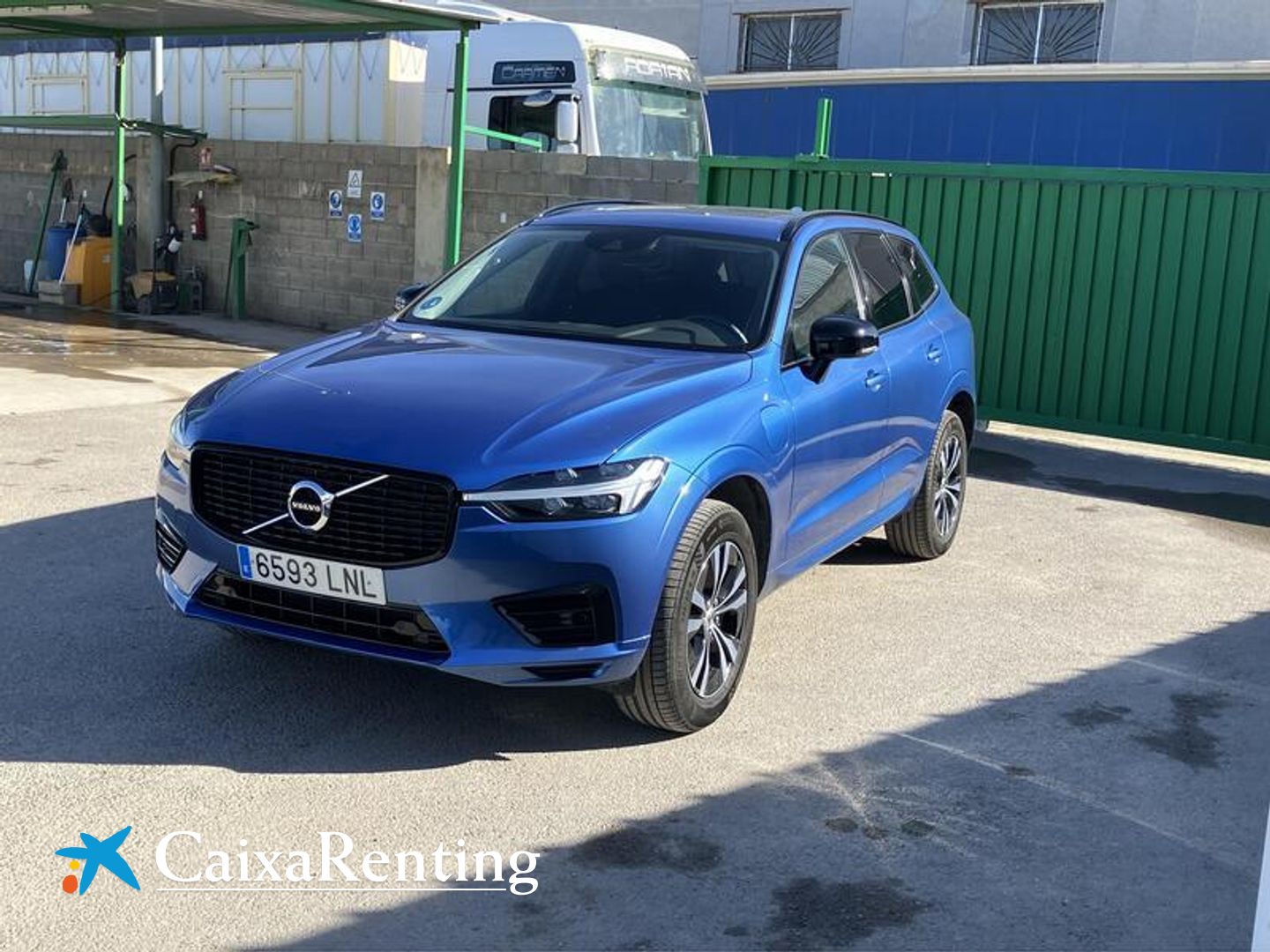 Volvo XC60 T6 Recharge R-Design AWD Auto 250 kW (340 CV) Azul All Terrain / Pick-up