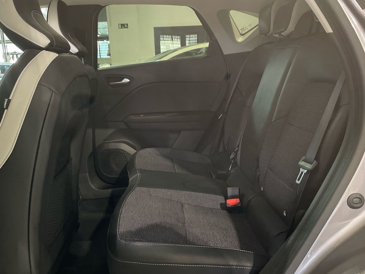 Renault Captur TCe 140 Zen