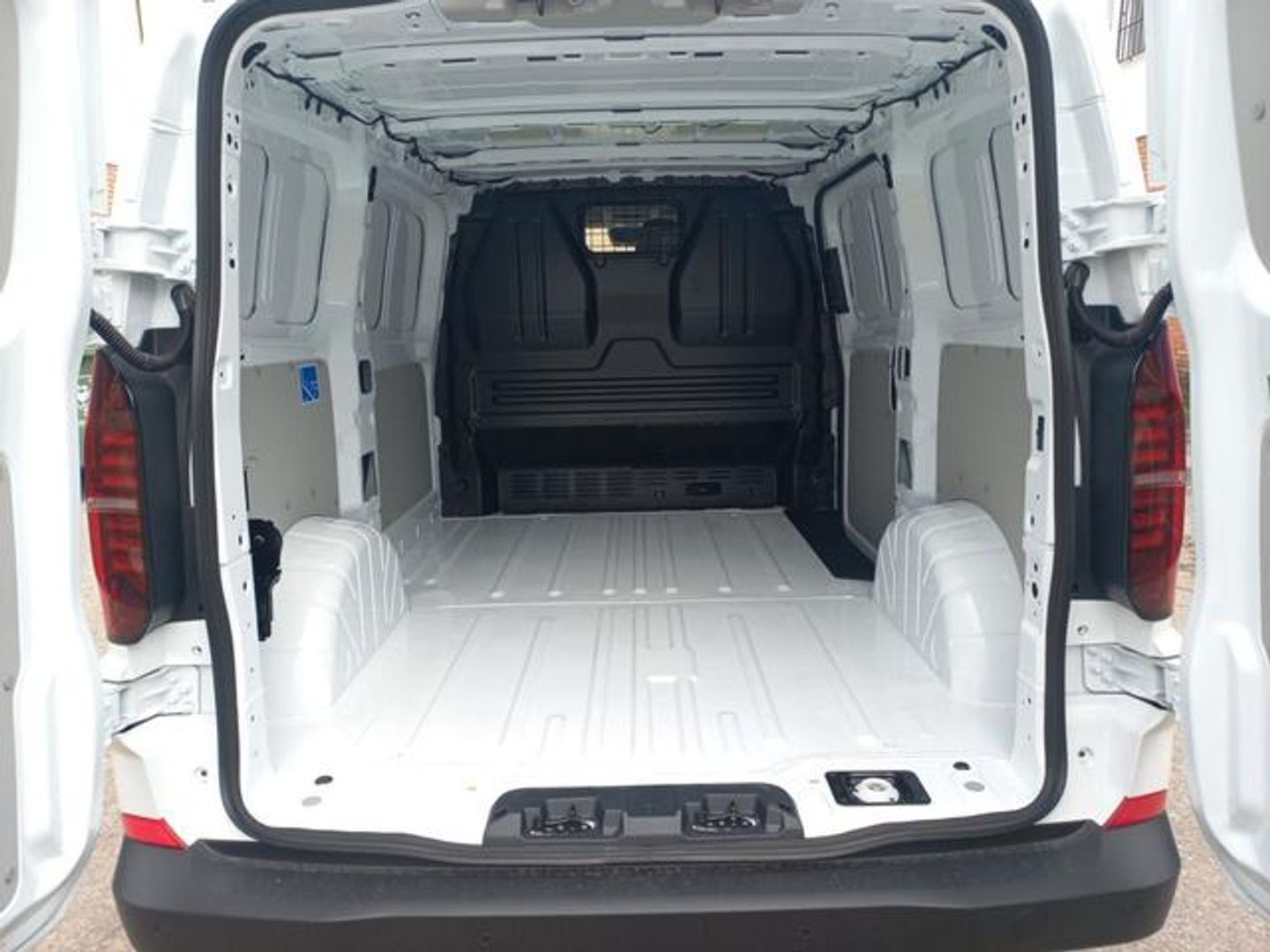 Volkswagen Transporter Furgon Batalla Corta TN 2.0 TDI 81 kW (110 CV)