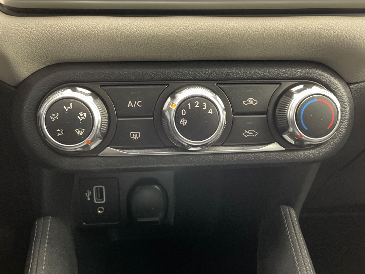 Nissan Micra IG-T 100 Acenta 74 kW (100 CV)