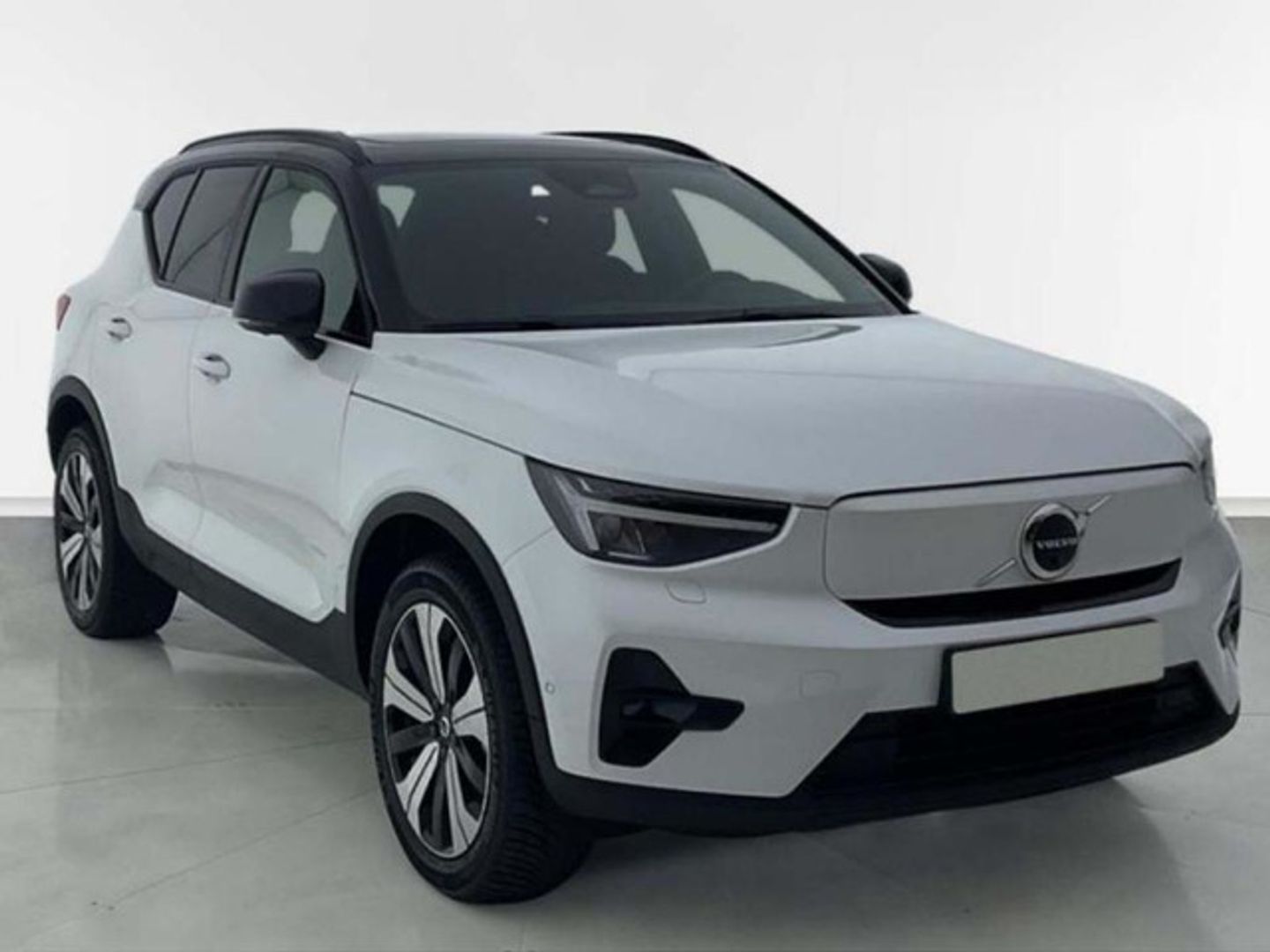 Volvo XC40 P8 Recharge Plus Twin Eléctrico AWD Auto 300 kW (408 CV)