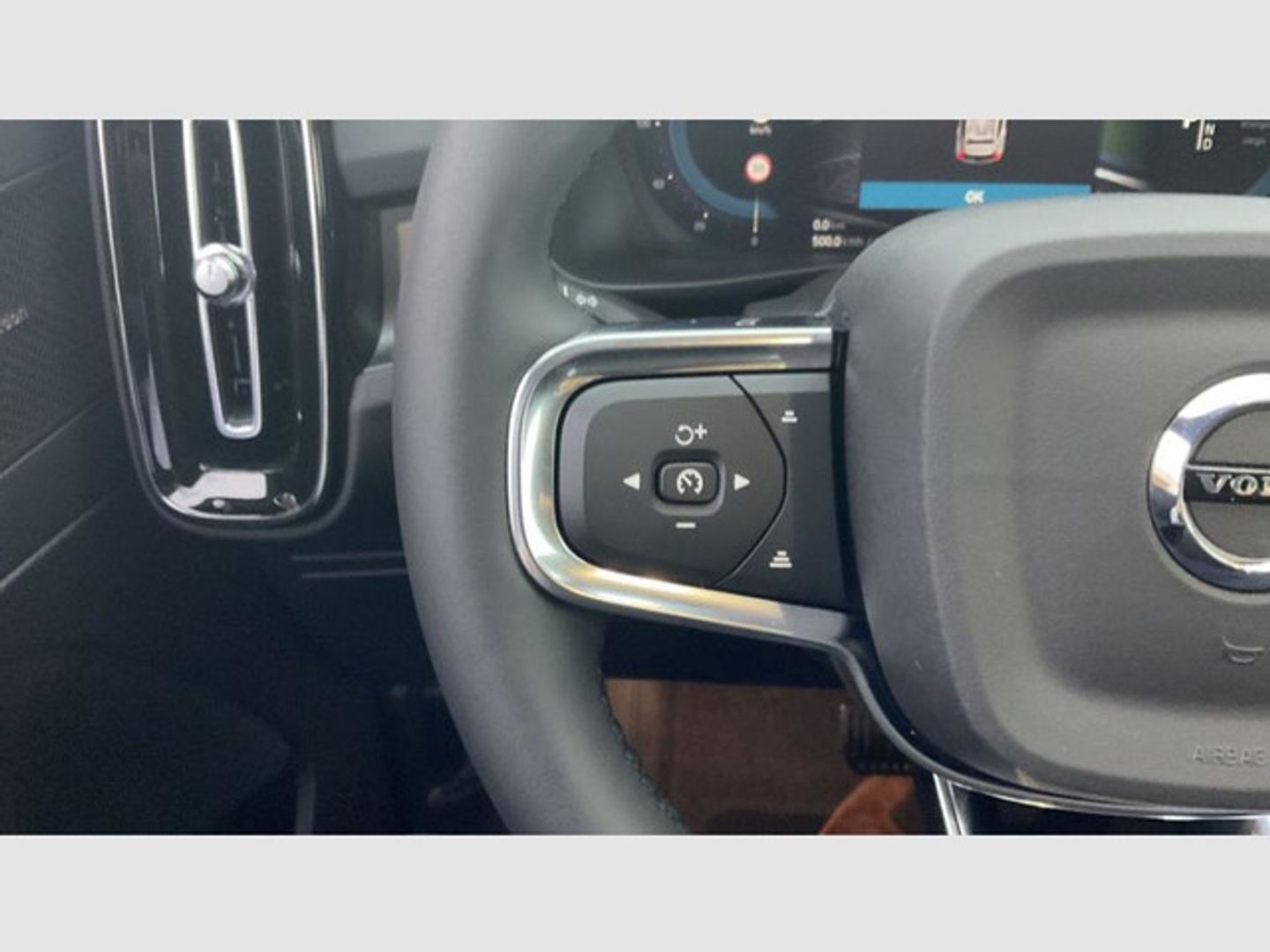 Volvo XC40 P8 Recharge Plus Twin Eléctrico AWD Auto 300 kW (408 CV)