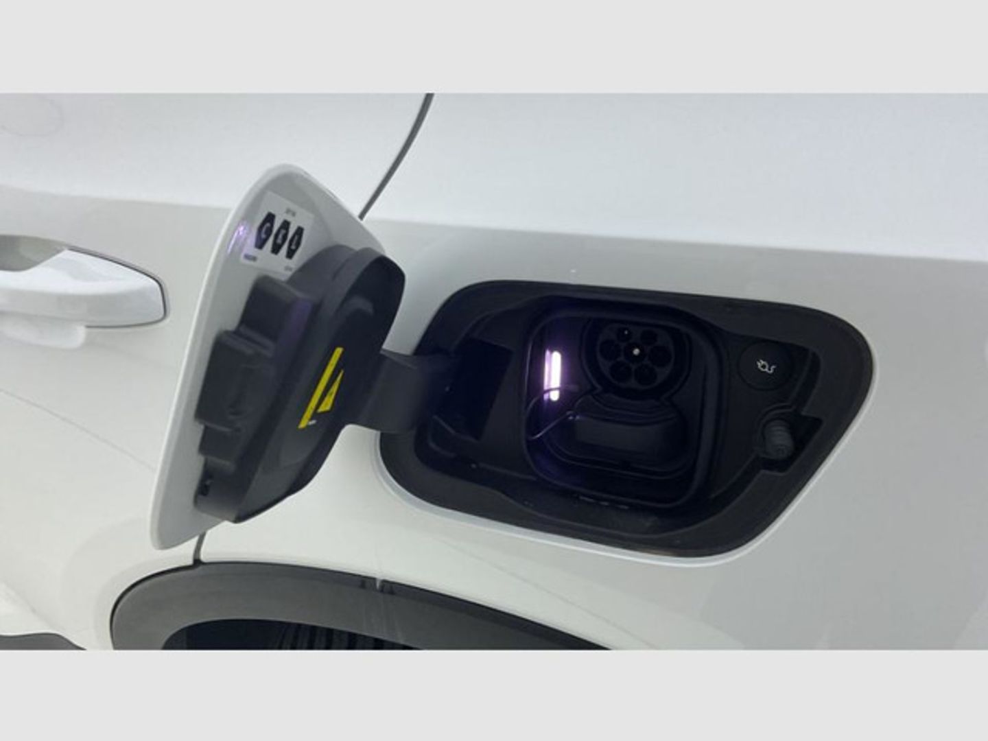 Volvo XC40 P8 Recharge Plus Twin Eléctrico AWD Auto 300 kW (408 CV)
