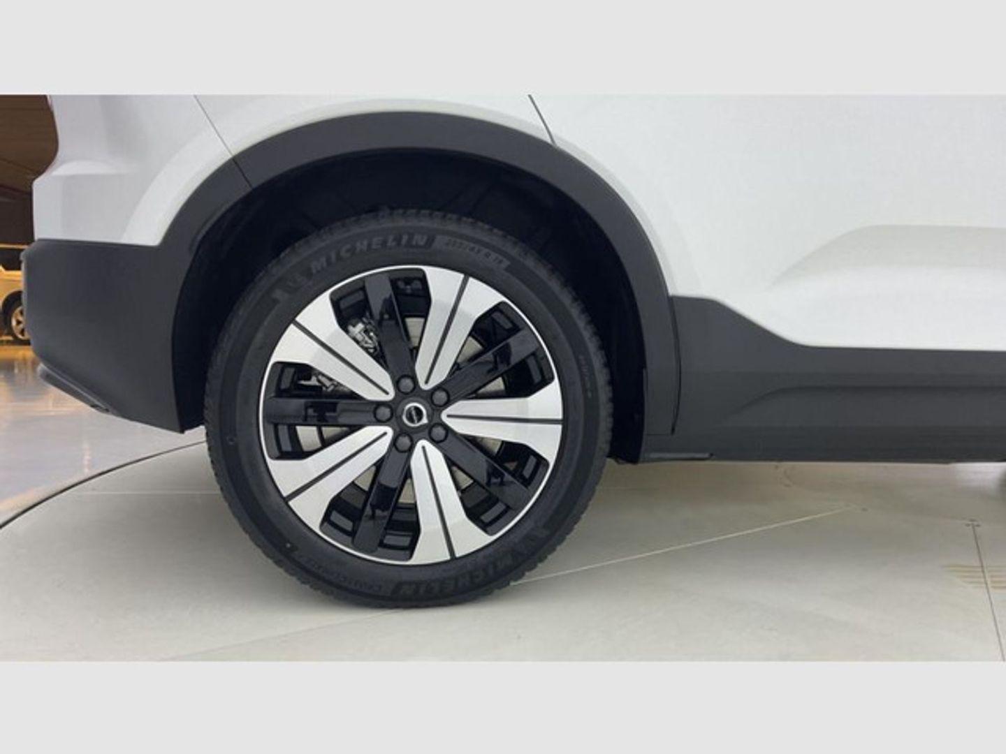 Volvo XC40 P8 Recharge Plus Twin Eléctrico AWD Auto 300 kW (408 CV)