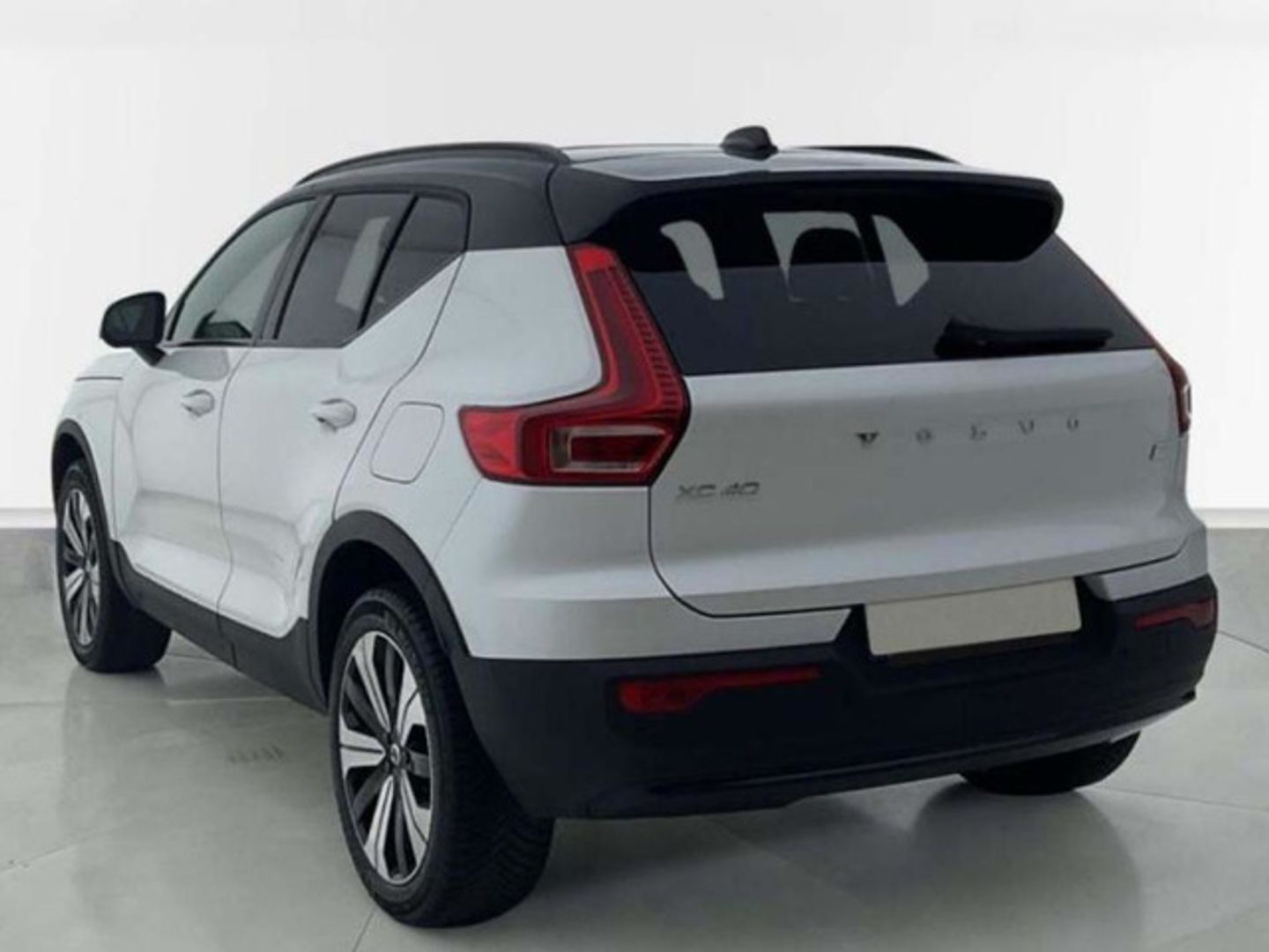 Volvo XC40 P8 Recharge Plus Twin Eléctrico AWD Auto 300 kW (408 CV)