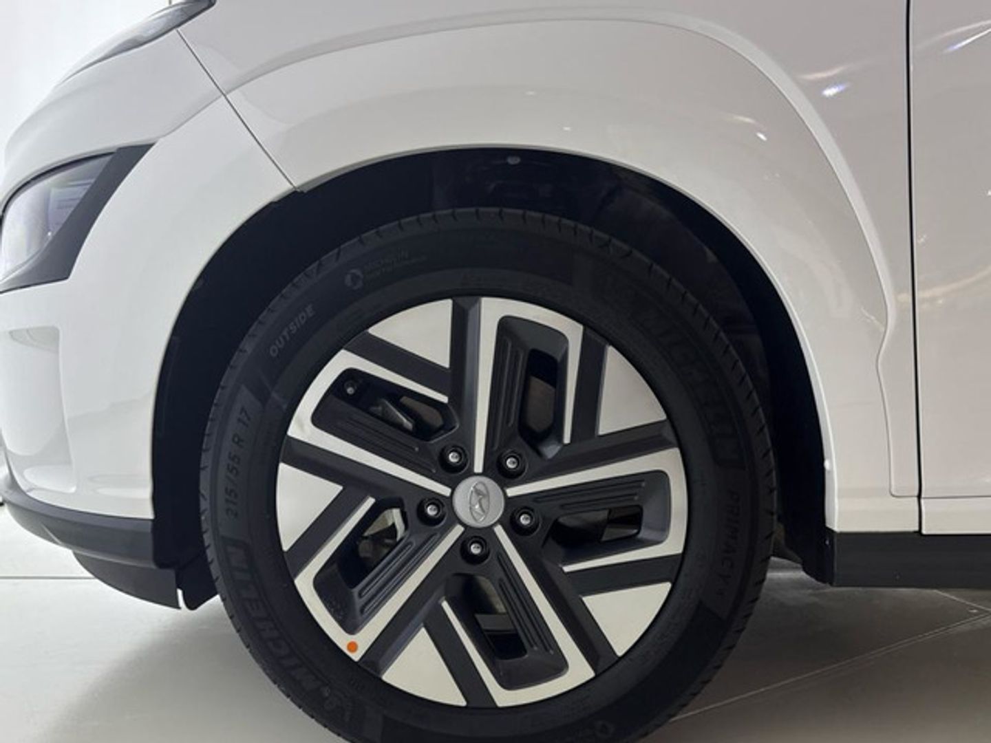 Hyundai Kona EV Maxx 100 kW (136 CV)