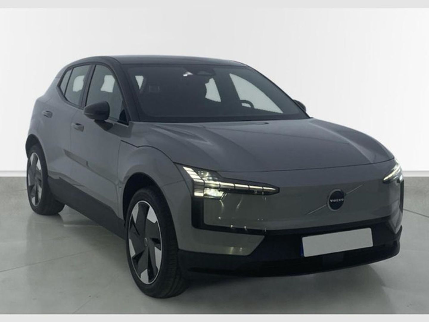 Volvo EX30 Single Motor Extended Range Plus Auto 200 kW (272 CV)