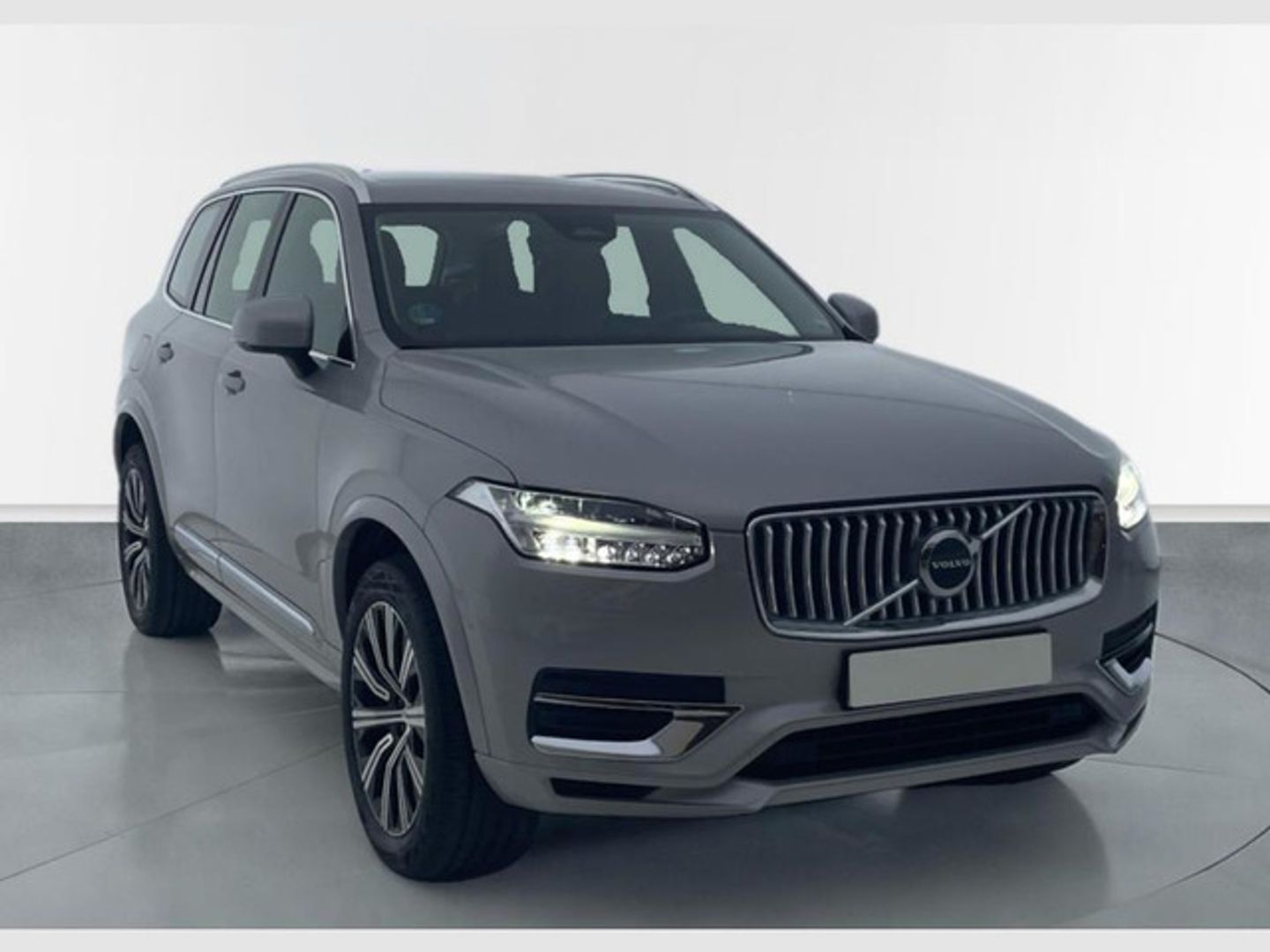 Volvo XC90 B5 D Plus Bright Gris Plata All Terrain / Pick-up