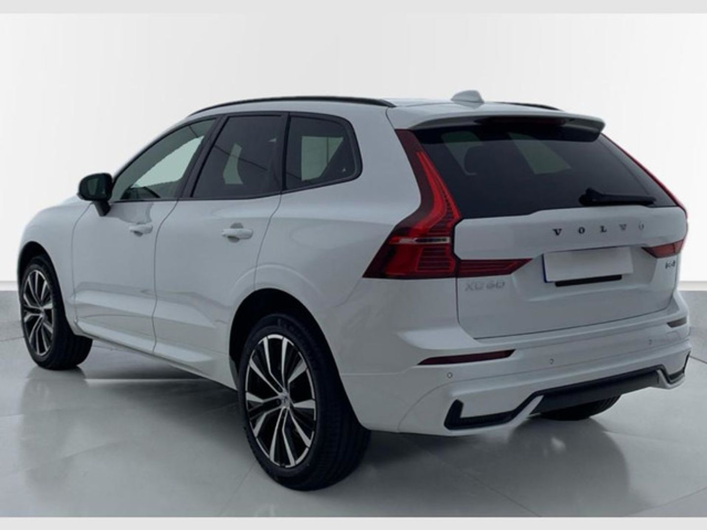 Volvo XC60 B5 G Plus Dark