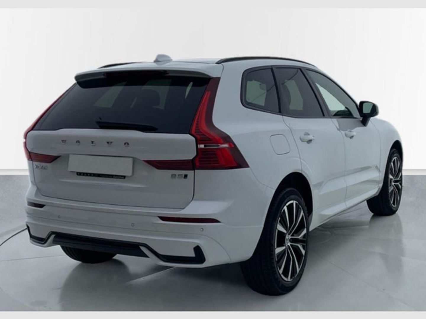 Volvo XC60 B5 G Plus Dark