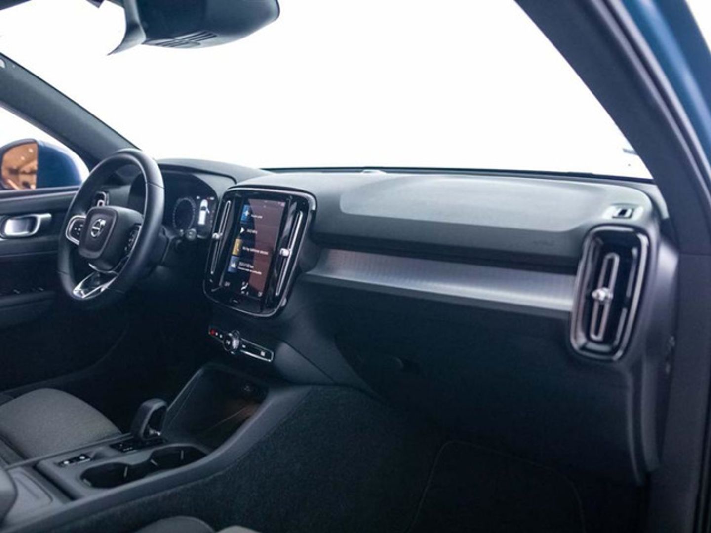 Volvo XC40 T2 Core Auto 95 kW (129 CV)